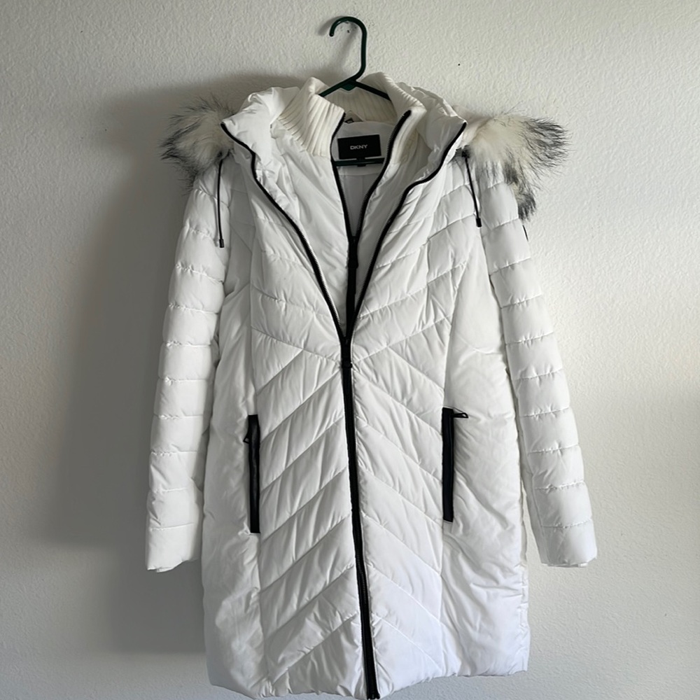 Gorgeous Dkny winter coat Large